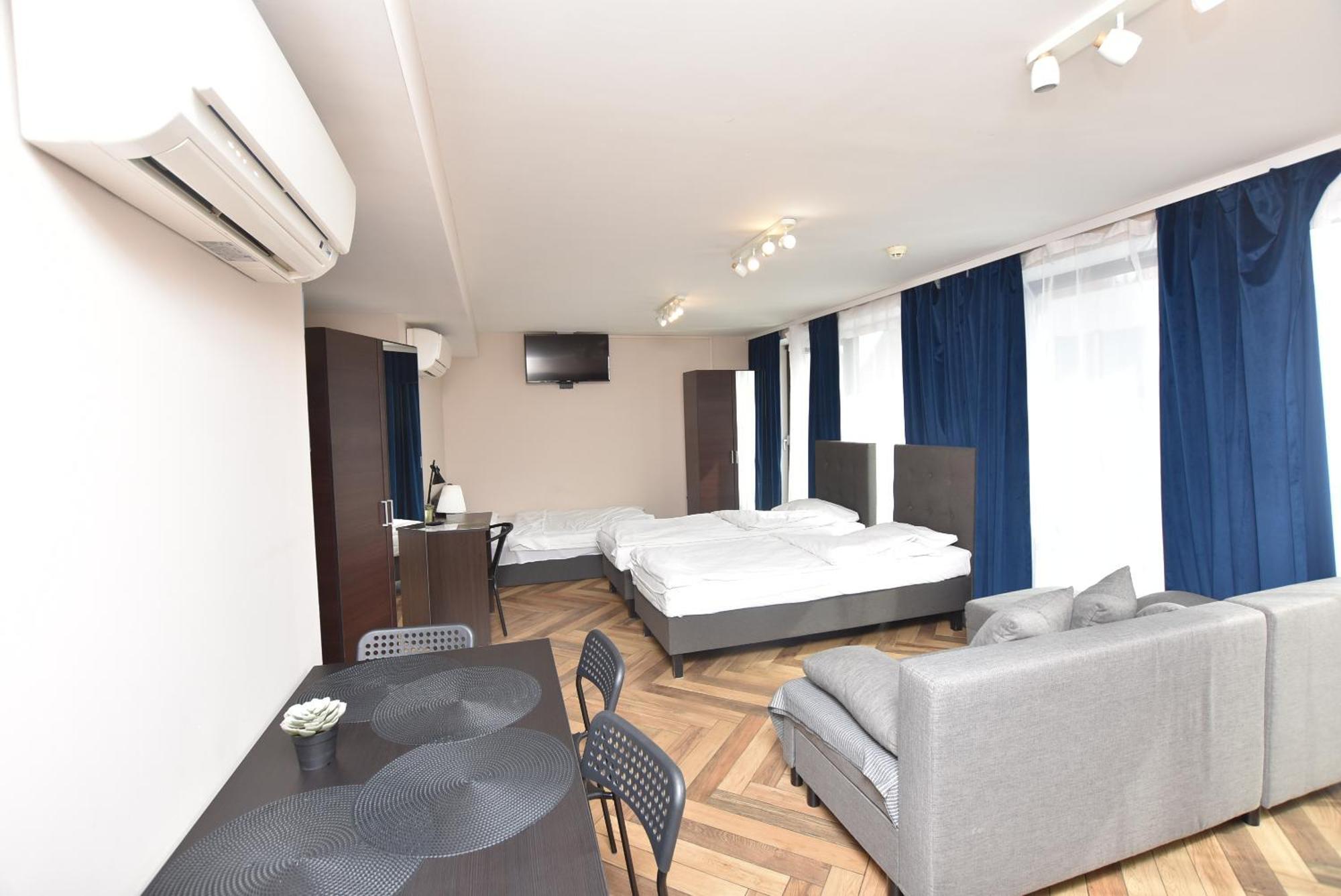 Dukes - Wita Stwosza Apartment