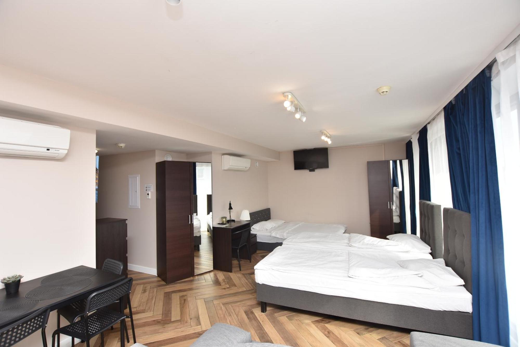 Dukes - Wita Stwosza Apartmán